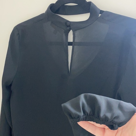 Wayf Black Blouse with choker neck and buttons - Picture 5 of 5